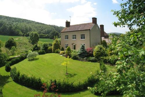 Hope Bowdler Casa | The Manor House