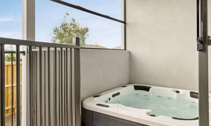 Cowes Casa | The Manor with spa in Cowes