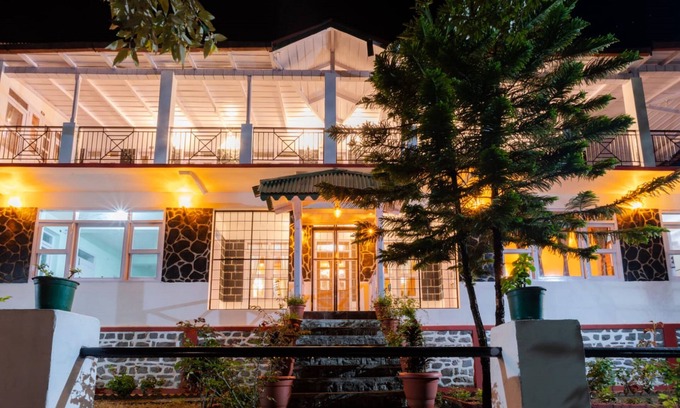 Nainital Complejo | The Manora Woods Resort