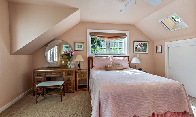 Siskiyou-Hargadine Historic District Apartamento | The Maple Apartment at Tudor House Alquileres vacacionales