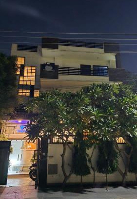 Sushant Lok Hotel | The Maple Stays