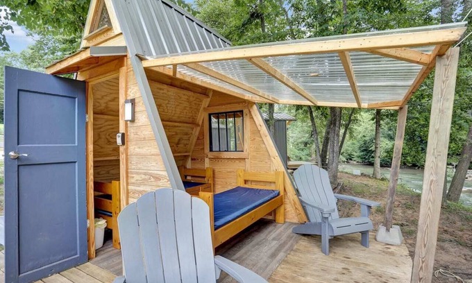 Greenville Cabina | The Marigold River Pod on the Saluda River