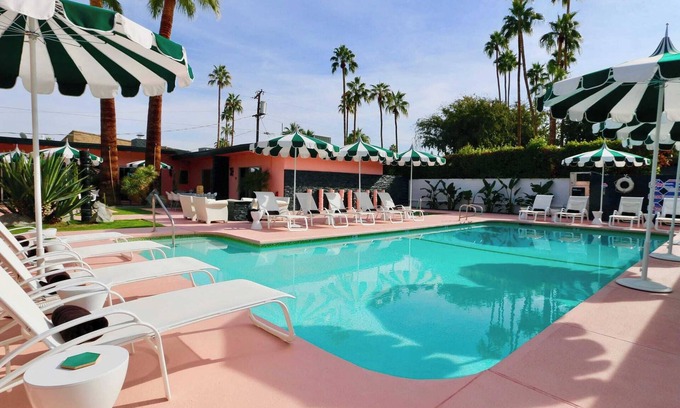 Warm Sands Hotel | The Marley by AvantStay – Mid-Century Modern Retreat with Pool & Mountain Views