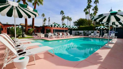 Warm Sands Hotel | The Marley Hotel by AvantStay 20 OCC Full Hotel Buyout in Palm Springs w Pool Hot Tub
