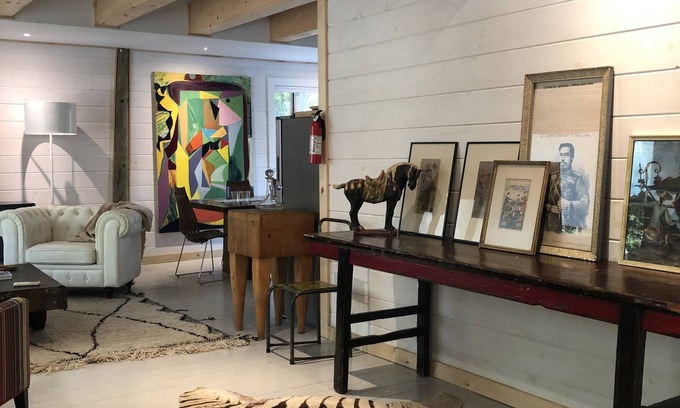 Valatie Casa | The Martin Van Buren historical hunting lodge / camp