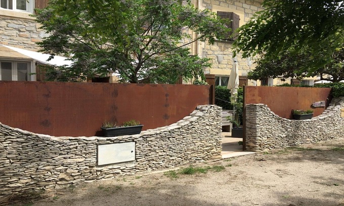 Montcalm Casa | El Mas de la Vigne, una antigua granja, alrededor de viñedos