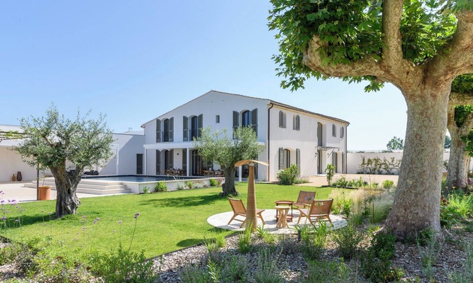 Charleval Otro | The Mas du Mazet, Stunning New Mas in the Heart of the Orchards – Charleval