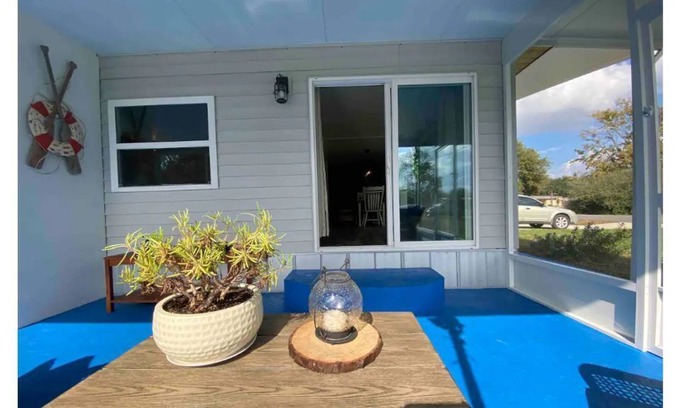 Cocoa Casa | The Mayflower/FarmHouse Home. 20 Mints From Beach