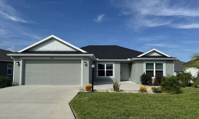 Okahumpka Casa | The McLucas Getaway (Lake Denham)