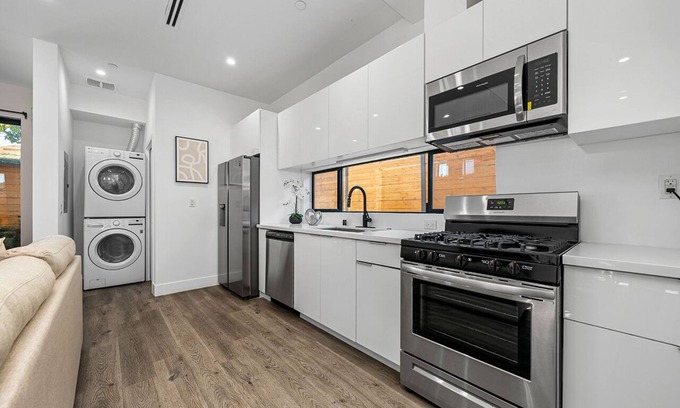 Fairfax District Casa | The Melrose in Los Angeles