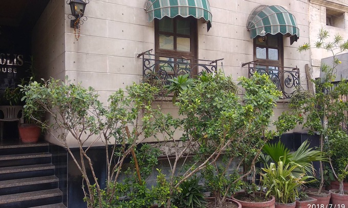 Paharganj Hotel | The Metropolis Guest House Near RK Ashram Metro Station