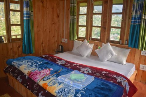Banjar Casa | The Midhimalayan Jibhi