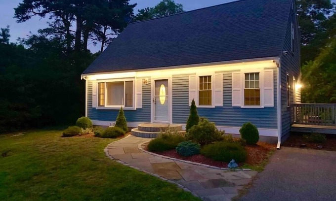 Marstons Mills Casa | Casa Cape Style en Cul-De-Sac con gran patio y playa