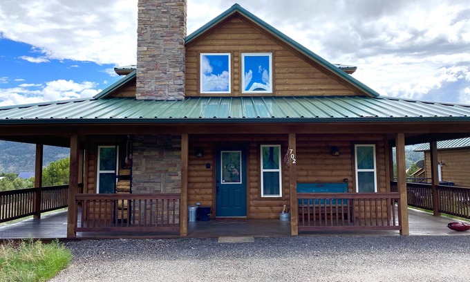 Alpine Village Casa | The Milner Retreat Mountain Views
