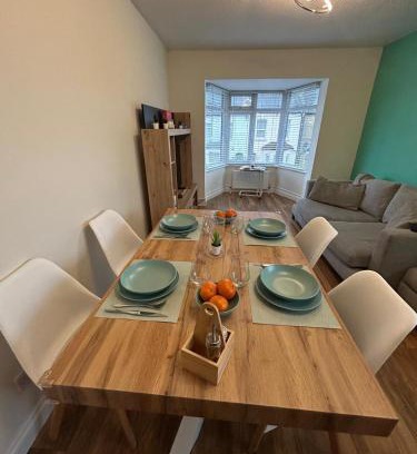 West Hendon Apartamento | The Mint Green House