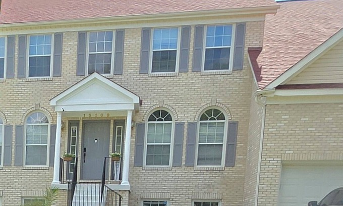 Upper Marlboro Casa | The Mirror .nSpacious & Luxury 4-bedroom house in charming Upper Marlboro/DMV