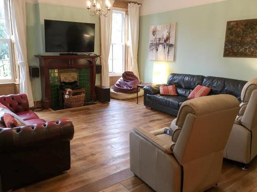 Annan Casa | The Moat House