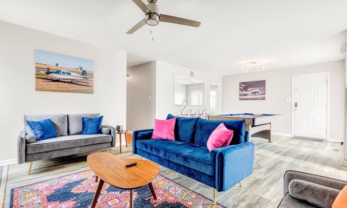Quinton Apartamento | The Modern Mile High: Aviator`s Lookout in Quinton