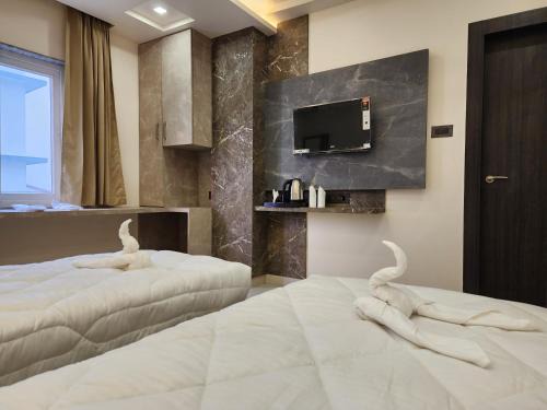 Jorhat Hotel | The Monarch Hotel By Birina