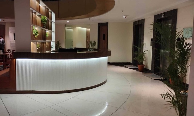 Navi Mumbai Hotel | The Monarch Turbhe