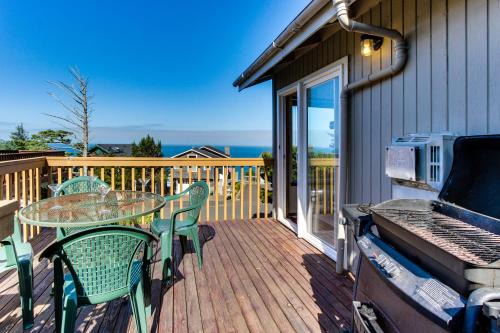 Nelscott Casa | The Money Pit Beach House