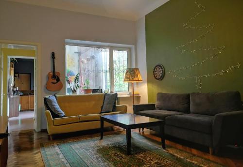 Liberty Avenue Hostal | The Monk's Bunk Kaunas