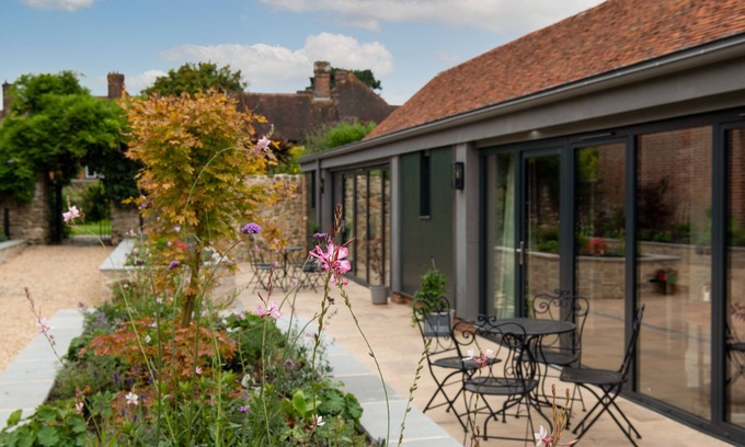 New Forest District Hotel | The Montagu Arms Hotel