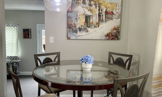 East Florence Casa | The Moon Rise