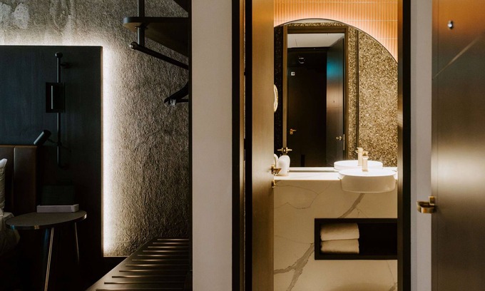 Richmond Hotel | The Motley Hotel Richmond, Tapestry Collection by Hilton