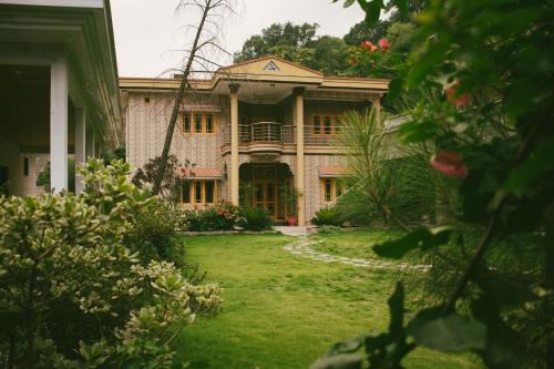 Azad Kashmir Casa | The Mountain Retreat, Muzaffarabad - Families Only
