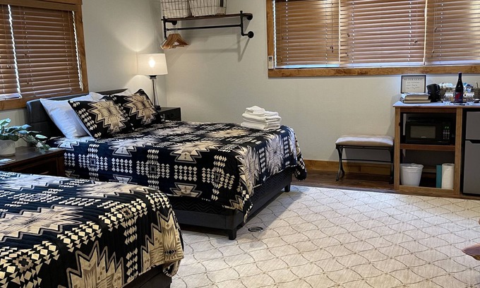 Ennis Apartamento | The Mountain View Suite