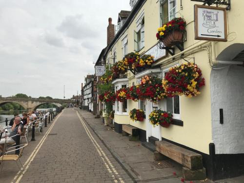 Bewdley Hotel | The Mug House Inn