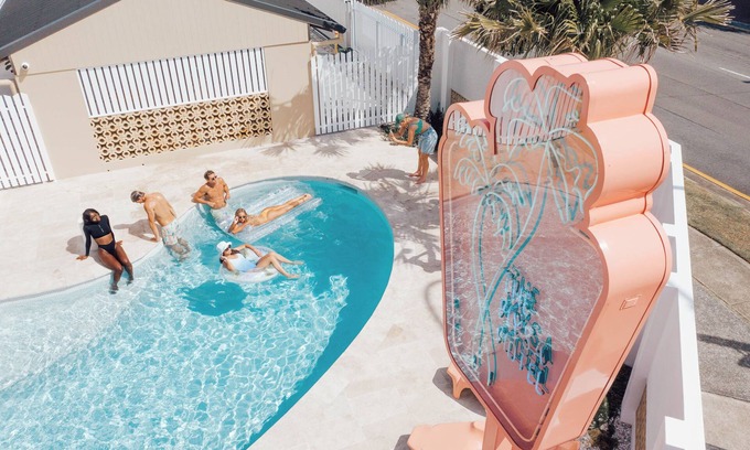 Palm Beach Hotel | The Mysa Motel