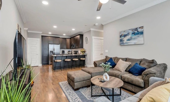The Nations Condominio | The Nations Gem | Walkable & Easy DT Access