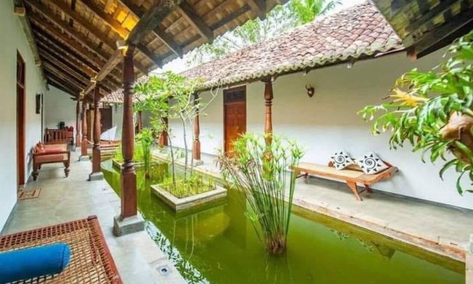 Karandeniya Cama Y Desayuno | The Nature Palace Villa