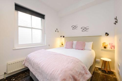 Cathedrals Apartamento | The Naughty Nautical-Borough Market - by Frankie Says