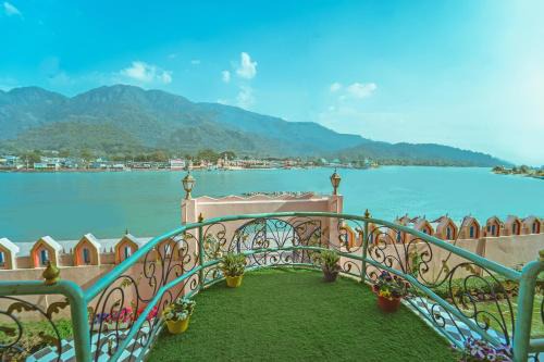 Rishikesh Hotel | The Neeraj Ganga Heritage Palace