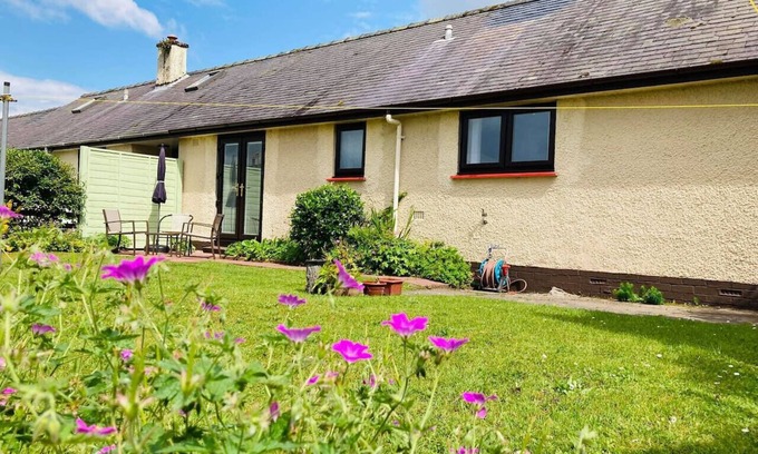 Fort William Casa | The Nell in Central Fort William