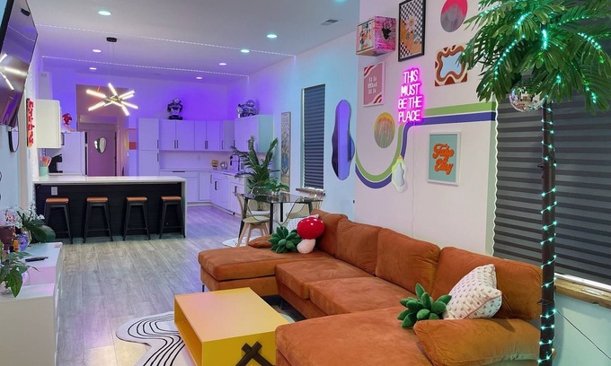 Central Gardens Casa | The Neon Nest: Retro Chic 4BR Home in Cooper Young