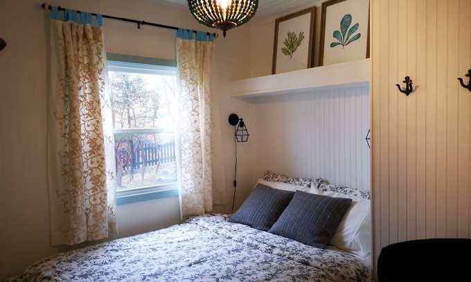 Terra Nova Cabaña | The Nest: Beautiful Newfoundland Sanctuary