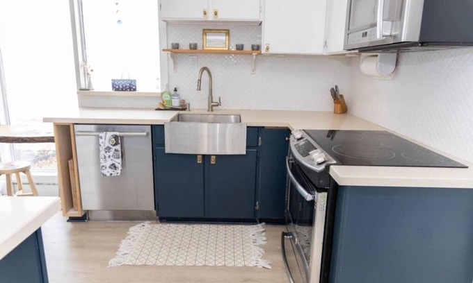 Consecon Cabaña | The Nest - Cozy Waterfront on Huycks Bay, PEC