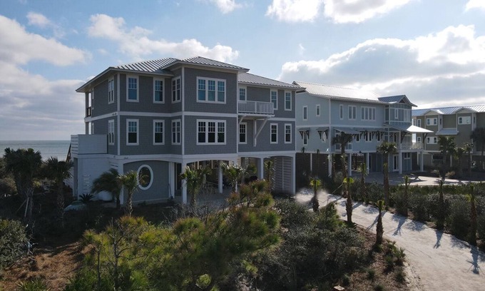 Treasure Beach Village Casa | THE NEW PREMIER BEACHFRONT PLANTATION HOME, LAZY GATOR, IS FINALLY COMPLETE!