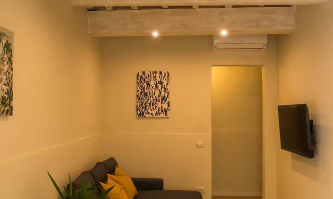 Le Cure Apartamento | The Niche of Nicholas App 2