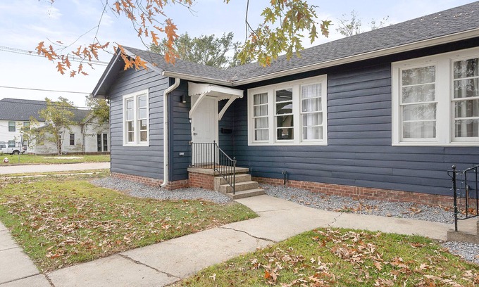 Hammond Casa | The Nicholas House - Downtown Hammond