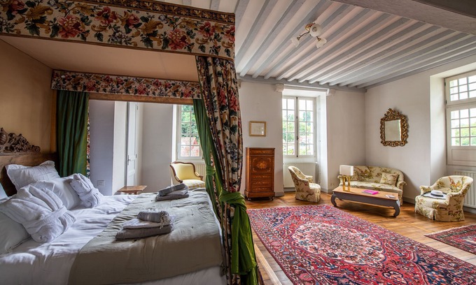 Cambo-les-Bains Casa | The noble house of Luroa built in 1505.