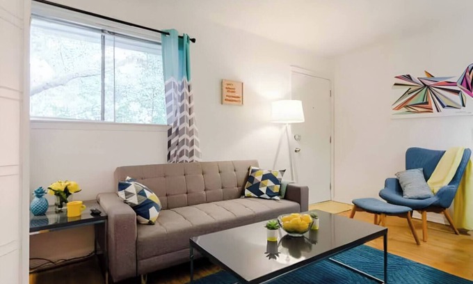 Allandale Apartamento | The Nomad | Colorful Escape | Central | Sleeps 3