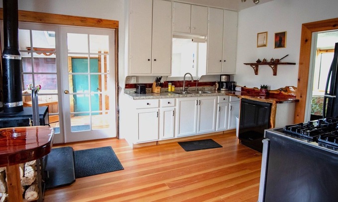 Crawford Casa | The Nook, Creekside Treasure