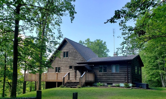Puposky Cabina | The North Forty Cabin Retreat, private place for families, 30 min. from Bemidji