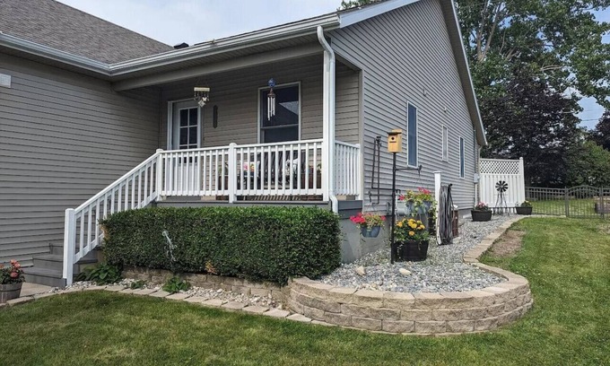 Ludington Casa | The North Shores Upscale Home Near The Beach