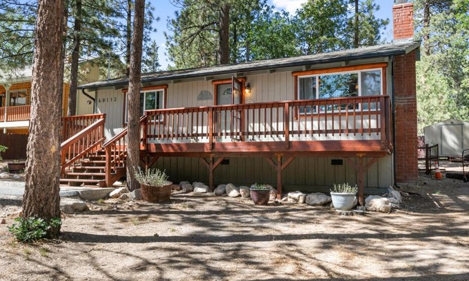 The Village Chalet De Esquí | The Oasis Chalet - Walking distance to The Village, The Lake, and Alpine Slide!
